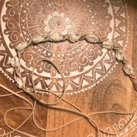 American Eagle Outfitters Jewelry - American Eagle braided white floral headband